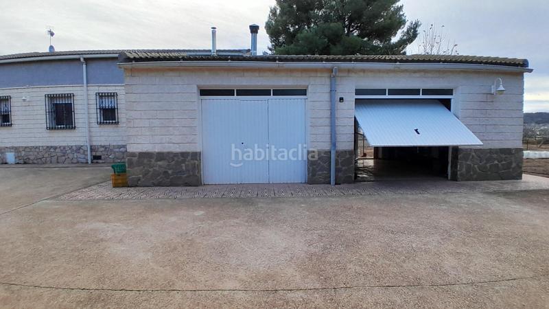 Foto 453e102c-417e-4ae8-8704-c73f6b4171cf. Chalet  con piscina a 1 km en Yecla