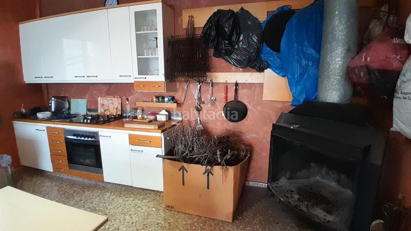 Foto 63cc8c9f-99f7-4bda-97f0-c451e39314c3. Chalet  con piscina a 1 km en Yecla