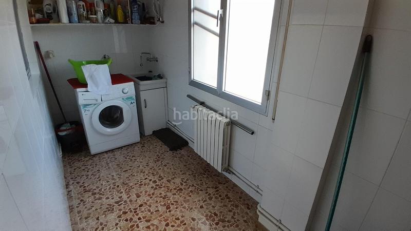 Foto c29fe7db-2bb8-4035-9e5c-5d1491d8085b. Chalet  con piscina a 1 km en Yecla