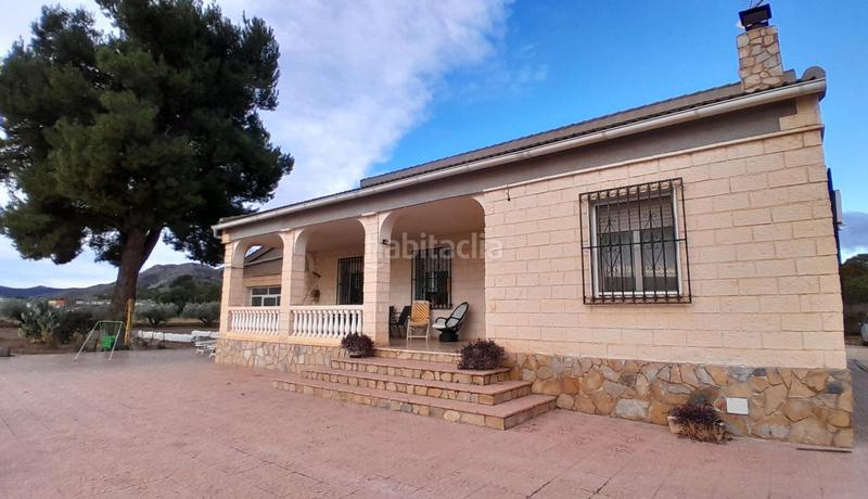 Foto cb24310a-20c8-43f4-b4c2-a291bb00df18. Chalet  con piscina a 1 km en Yecla