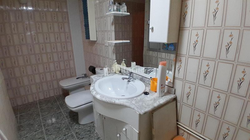 Foto 170cc849-82fb-4d39-abf9-0a06373a7132. Casa amb aparcament a Yecla