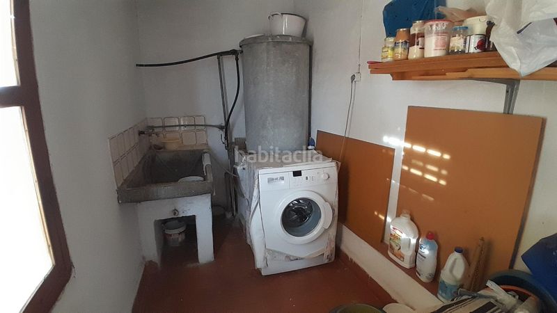 Foto 3c9dc90a-fcac-4d93-a792-d13ce9f3059f. Casa amb aparcament a Yecla