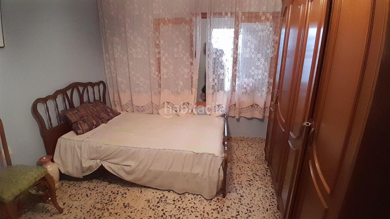 Foto 6c8c1cee-1f90-4f19-bbf2-66dffc2ee9f7. Casa amb aparcament a Yecla