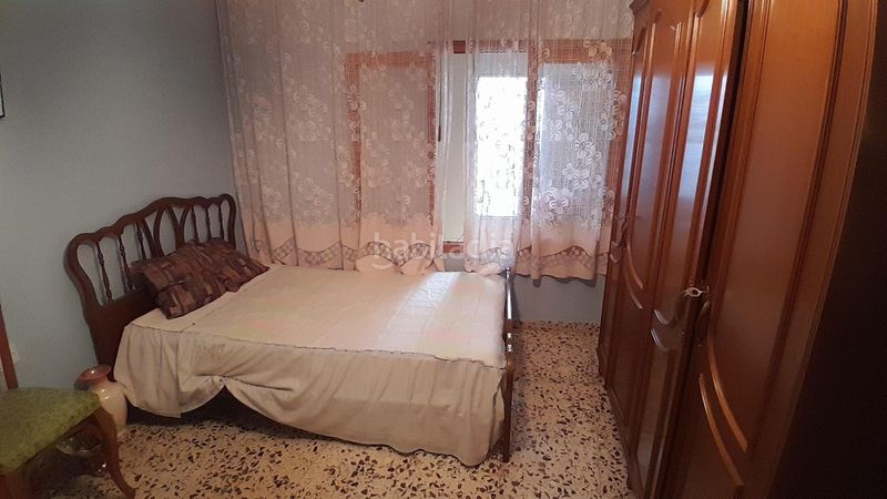 Foto 8f295a6c-fba2-4141-975a-bdc4c52a0356. Casa amb aparcament a Yecla