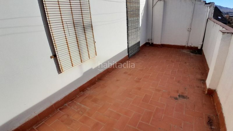 Foto b51410bc-32c4-4522-a430-53cf9beefeed. Casa amb aparcament a Yecla