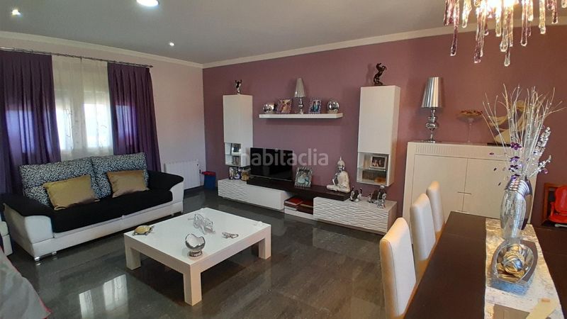 Foto 3a9e4a89-ab4c-4827-a612-945fc39a54b6. Xalet amb aparcament piscina a Yecla
