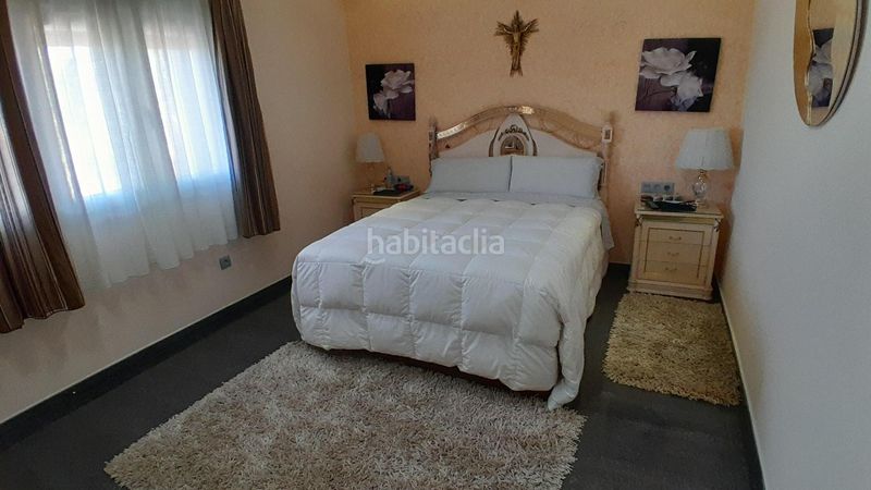 Foto 633e8cea-6686-41a2-b51c-d000333a6176. Xalet amb aparcament piscina a Yecla