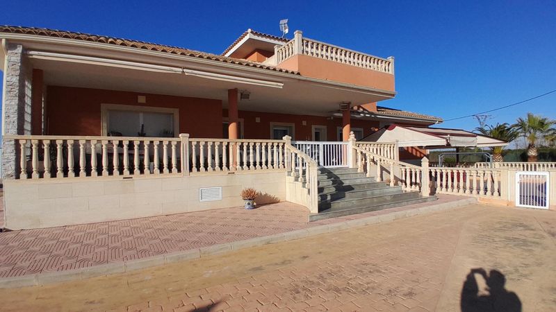Foto a0d61f53-0cd8-4edc-94bb-d1e9d0c9a033. Xalet amb aparcament piscina a Yecla