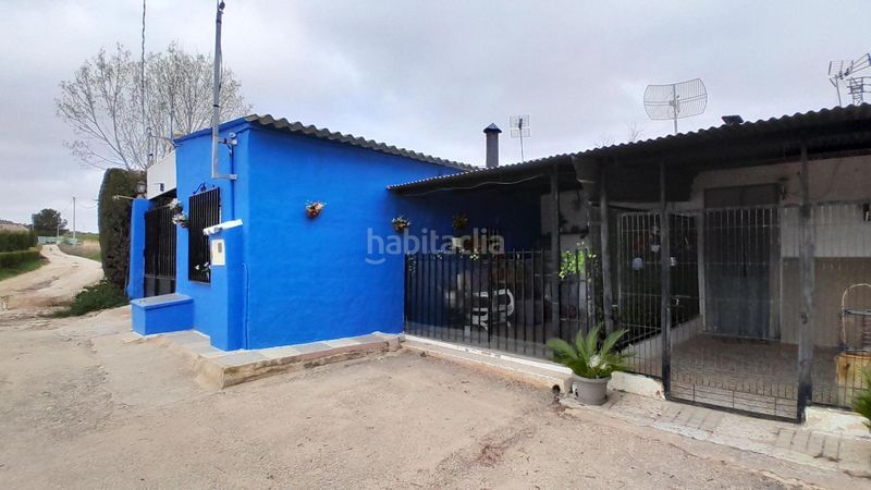 Foto efe05760-cf95-4845-9d67-2f61b9833947. Casa amb aparcament piscina a Yecla