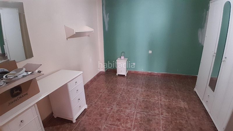 Foto ef7ede2c-6a62-45a7-a2ce-57228dff8bda. Casa amb aparcament a Yecla