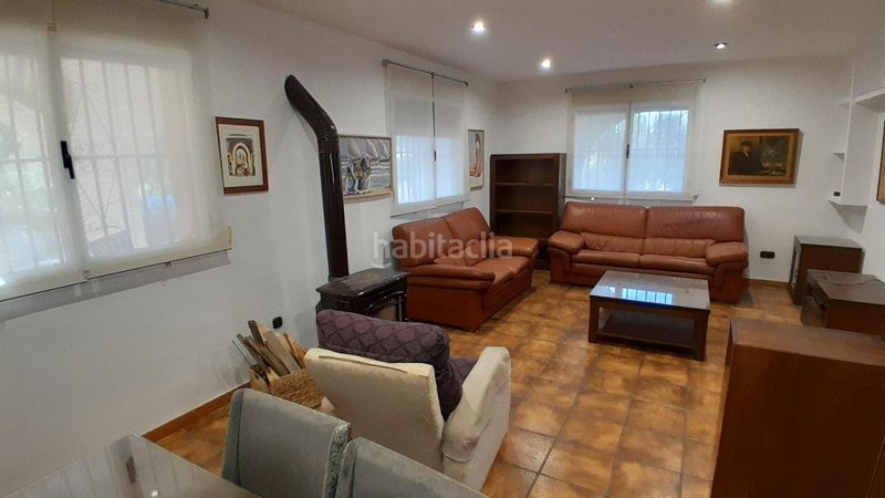 Foto c04f99cc-6c11-4f53-9e8a-097729c20647. Xalet amb calefacció aparcament piscina a Yecla
