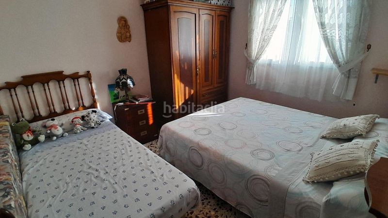 Foto 213c55f3-62a2-4578-9ad1-14c5eeff0a67. Chalet  con piscina en Yecla