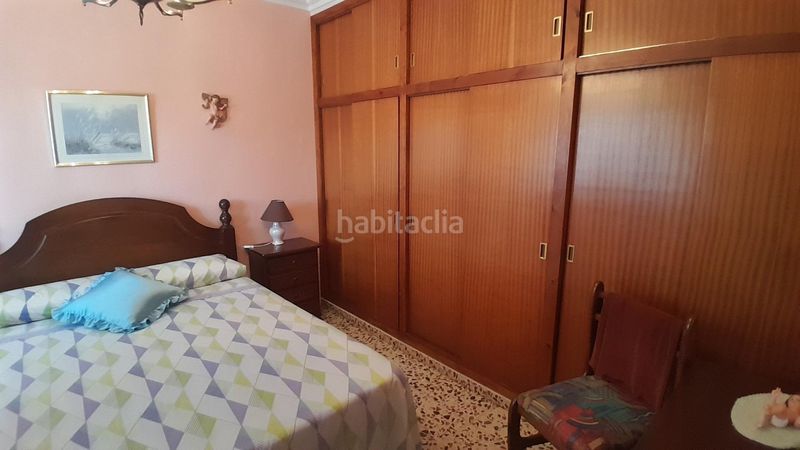 Foto f53c9bfe-706e-41ab-bf10-5d55dc47673c. Chalet  con piscina en Yecla