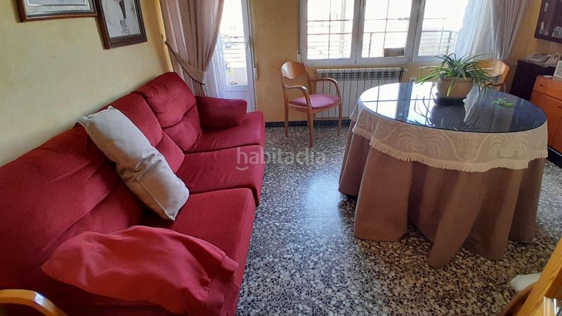 Foto fd486874-2bb5-41a8-b7f8-3e011c657ac0. Pis a Yecla