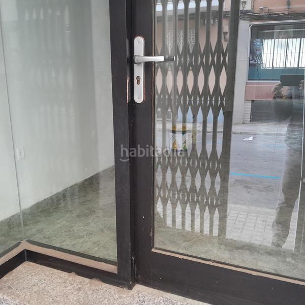 Foto d152a290-bef4-43e0-a9b9-e7113a975905. Local comercial  economico en Yecla