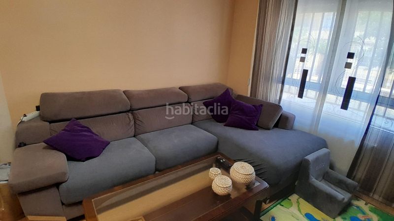 Foto f54961df-89e2-47c0-a4ee-076e8b4ade71. Casa adossada amb aparcament a Yecla