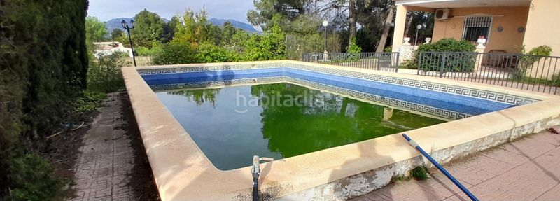 Foto 5fedfc48-b035-4e77-ba86-c822cca5bc09. Xalet amb aparcament piscina a Yecla