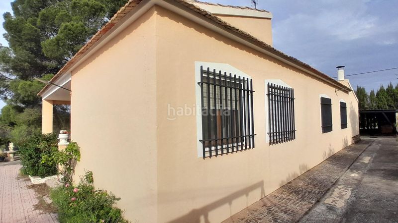 Foto d64f4939-76d4-469f-9000-564c88830c21. Xalet amb aparcament piscina a Yecla