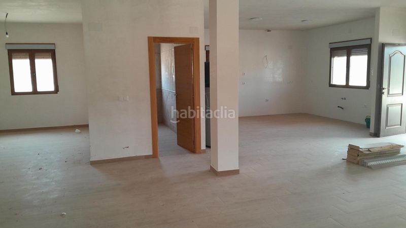 Foto 302aaf92-7cf3-4487-91e4-e1f132dd4ff0. Xalet amb aparcament a Yecla