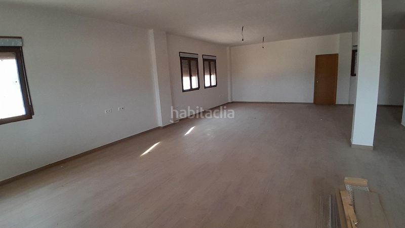 Foto 4d8a8e1e-40c3-49a0-8bd5-220a7411d1fa. Xalet amb aparcament a Yecla