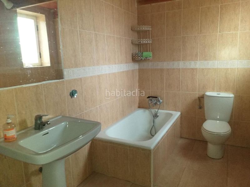 Foto a41482b4-731c-440e-8f8c-f1c18e6d6dc2. Casa con parcheggio in Yecla