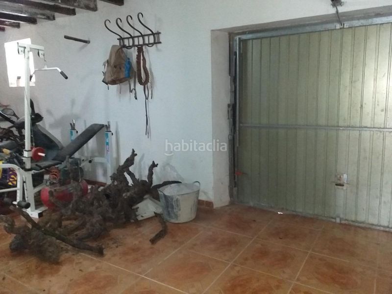 Foto c5e40652-d8b4-4a90-a2db-e7a2d1d48957. Casa con parcheggio in Yecla