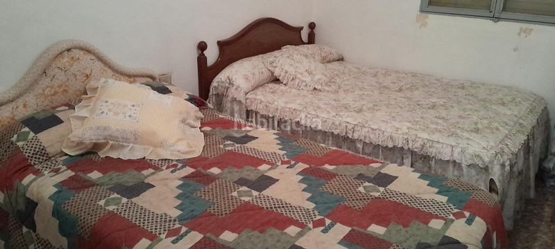 Foto 843b13d4-8c1e-4fe4-b58f-502718f84834. Chalet  con piscina a 1,5 km en Yecla