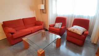 Appartement à Yecla. Pisazo con ascensor y plaza de garaje en yecla