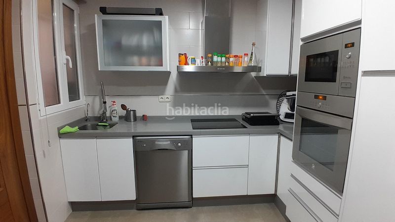 Foto 7d24397f-ce2f-40e4-a435-89f89174ee83. Planta baixa amb calefacció a Yecla