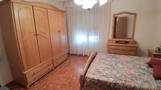 Lloguer Casa a Yecla. Casa en alquiler con garaje en yecla