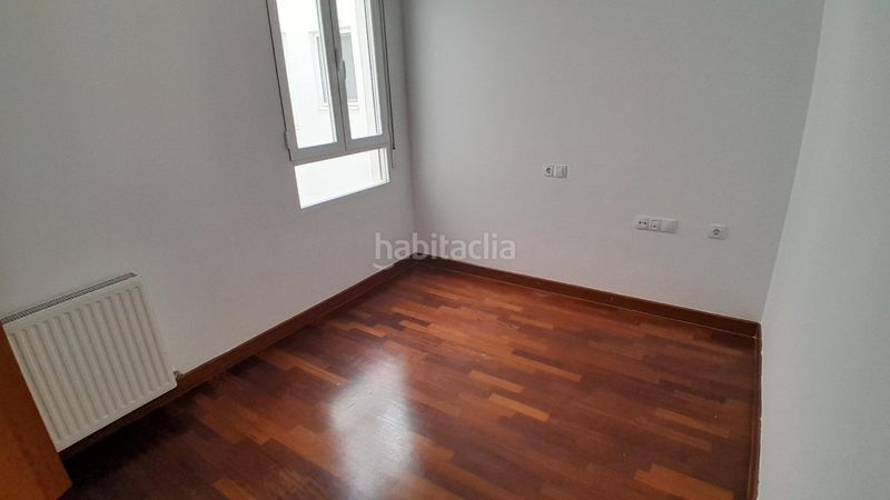 Foto f0d55bba-7920-4642-967c-54db498ff2b9. Appartamento con riscaldamento parcheggio in Yecla