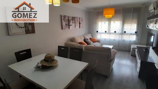 Etagenwohnung in Yecla