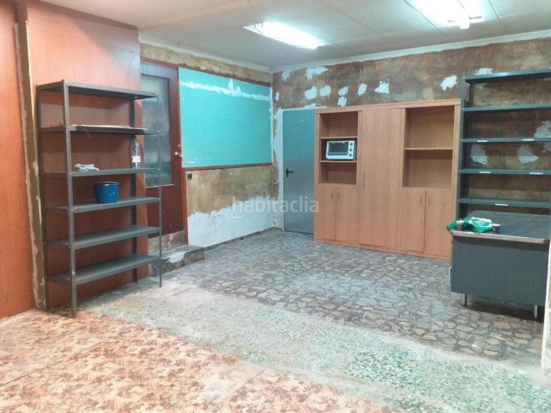 Foto 38905203-768c-4ab7-9196-790cfb48d2cb. Local comercial  junto a correos en Yecla