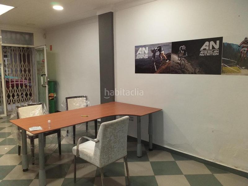 Foto 825dcef4-e398-4461-9743-b4e6218b106d. Local comercial  junto a correos en Yecla