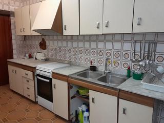 Casa a Yecla. Casa para reformar a 2 calles en yecla