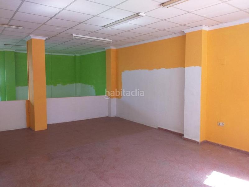 Foto c2583bd9-9a0f-4090-9de6-fa5a2552dbd7. Local comercial  a 2 calles en Yecla