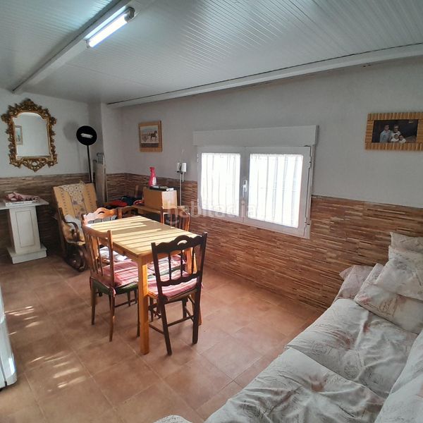 Foto 0be7be6c-e63b-46b1-93d9-a28c4a179740. Casa amb aparcament a Yecla