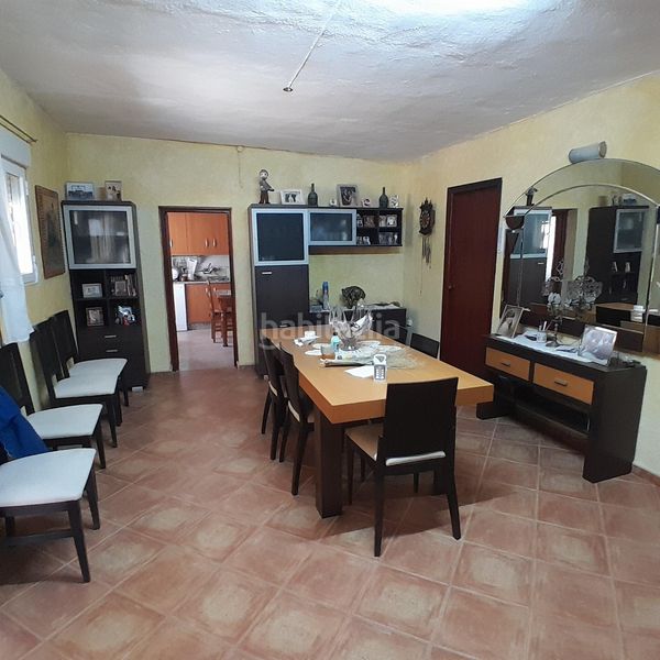 Foto 4d048879-d09b-4335-8d2b-1f14455e63f7. Casa amb aparcament a Yecla