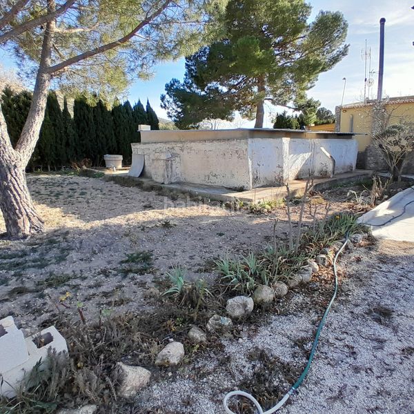 Foto 9621585c-144b-4f0d-b450-ea6e1cd46534. Casa amb aparcament a Yecla