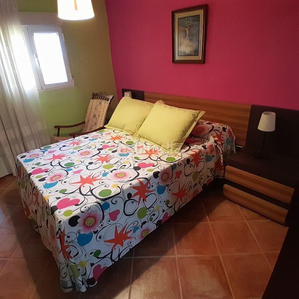 Foto 98f3fbb7-bea6-4883-9e5f-741741d45dd2. Casa amb aparcament a Yecla