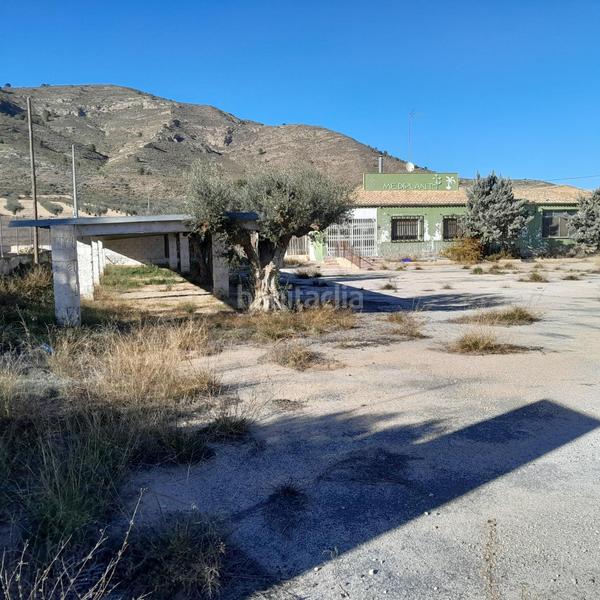 Foto 3bf733dc-6ff4-4416-9b96-913ed09427ad. Nave industrial nave chalet linea carretera en Yecla