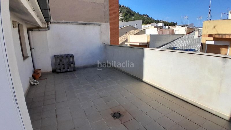 Foto 00b58186-5f0b-431d-8630-82a752115adb. Casa  con garaje y ascensor en Yecla