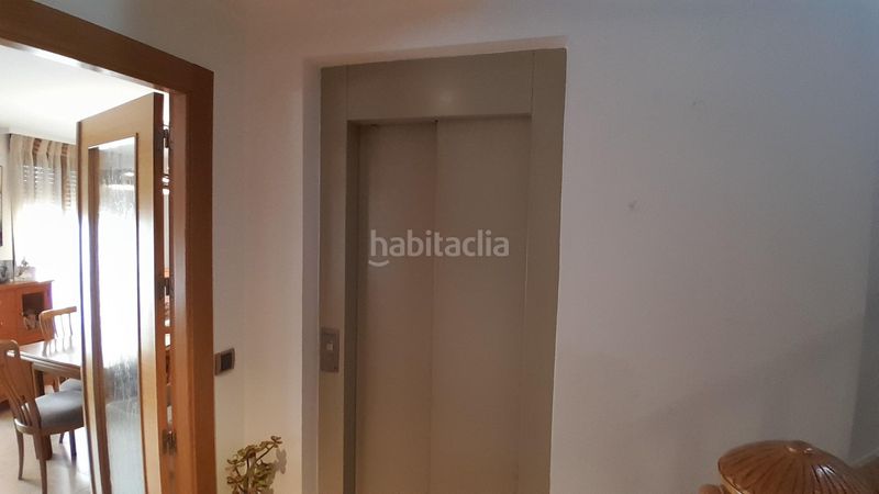 Foto ecd5deac-cefc-47da-b92d-88c2d4129ecb. Casa  con garaje y ascensor en Yecla