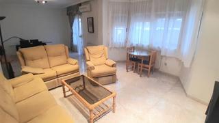 Flat in Yecla. Piso 4 habitaciones en yecla