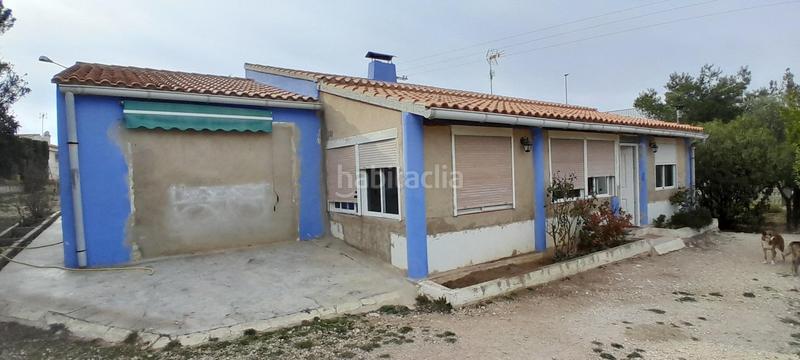 Foto 1e0fbfd0-fb7a-45e7-837e-909a26fe90b4. Chalet  reformado junto a en Yecla