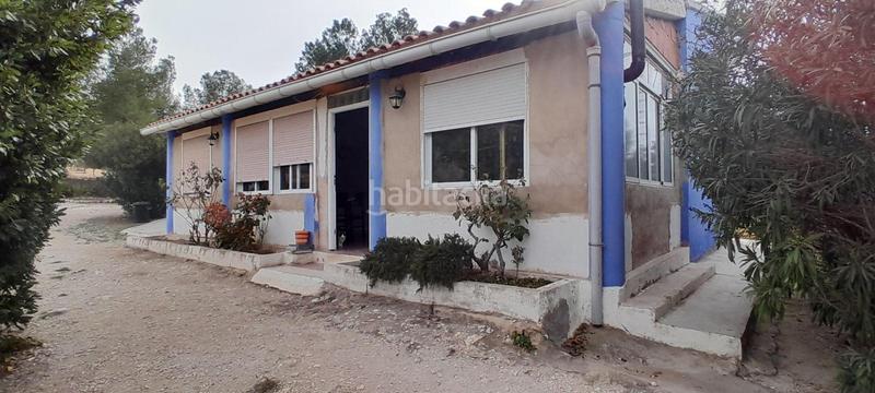 Foto 90836f8f-0dc1-4a31-8c3d-06a3cd37cf4c. Chalet  reformado junto a en Yecla