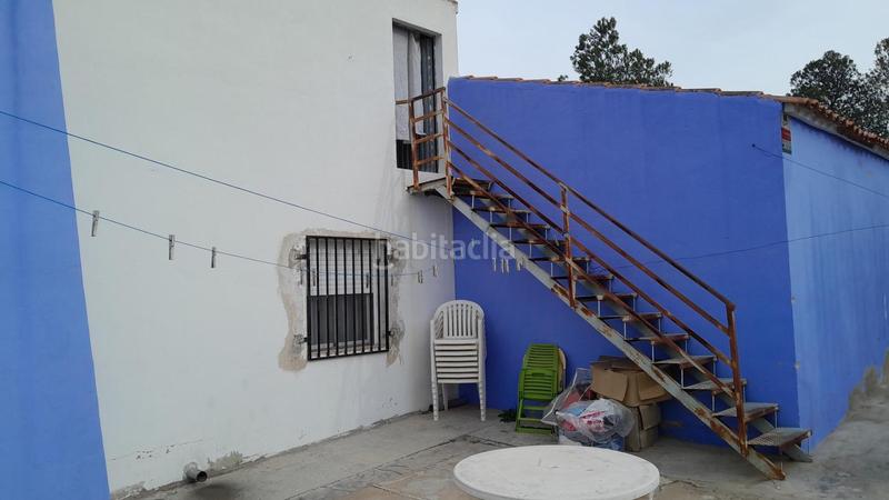 Foto a56c0c68-7f53-4965-ae2f-bb374b8d6342. Chalet  reformado junto a en Yecla