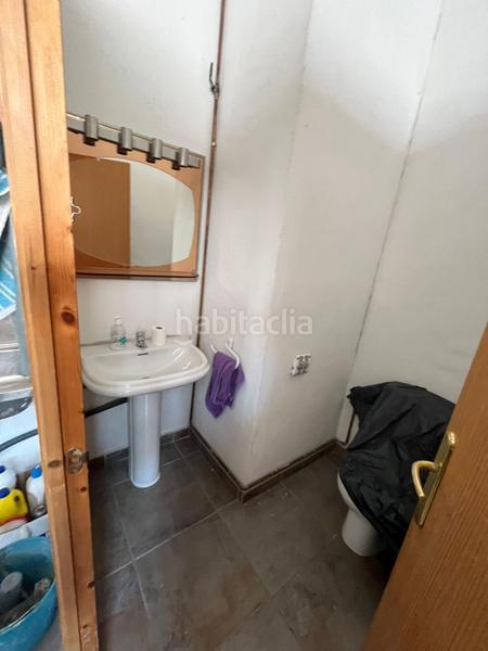 Foto 11d2d48b-2a59-43bb-b833-cd8506f9486d. Local comercial  centrico en Almansa