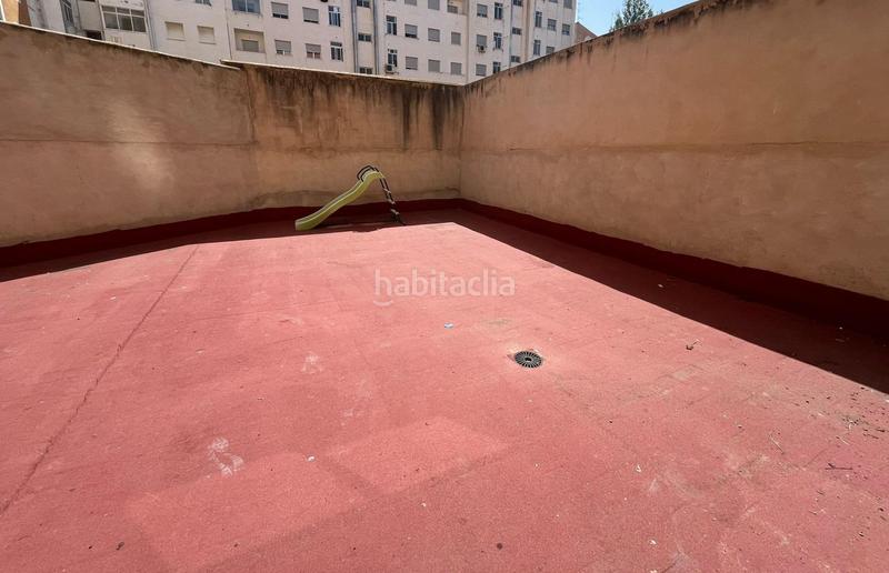 Foto 3cd4b512-299c-44c2-bbc8-aab7f2ec038c. Local comercial  centrico en Almansa