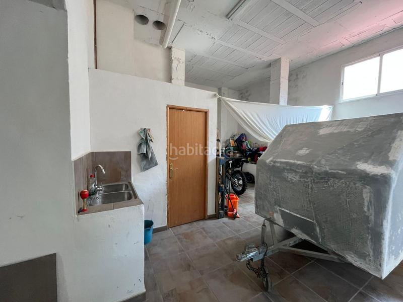 Foto 7ae5db2d-9304-4ae2-b5ff-3707440a52af. Local comercial  centrico en Almansa